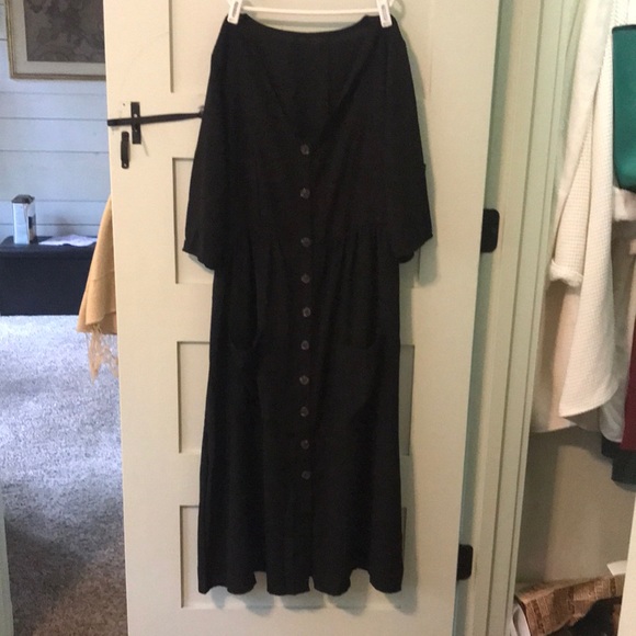 Size L black dress with buttons down front never worn great condition - Picture 1 of 2